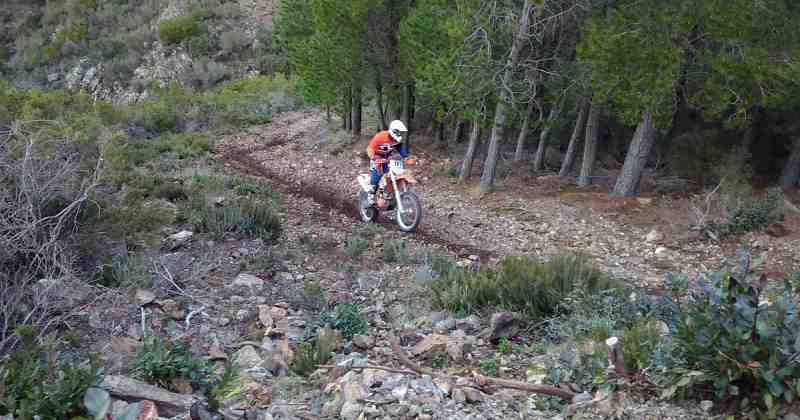 Excursions moto enduro en Sardaigne